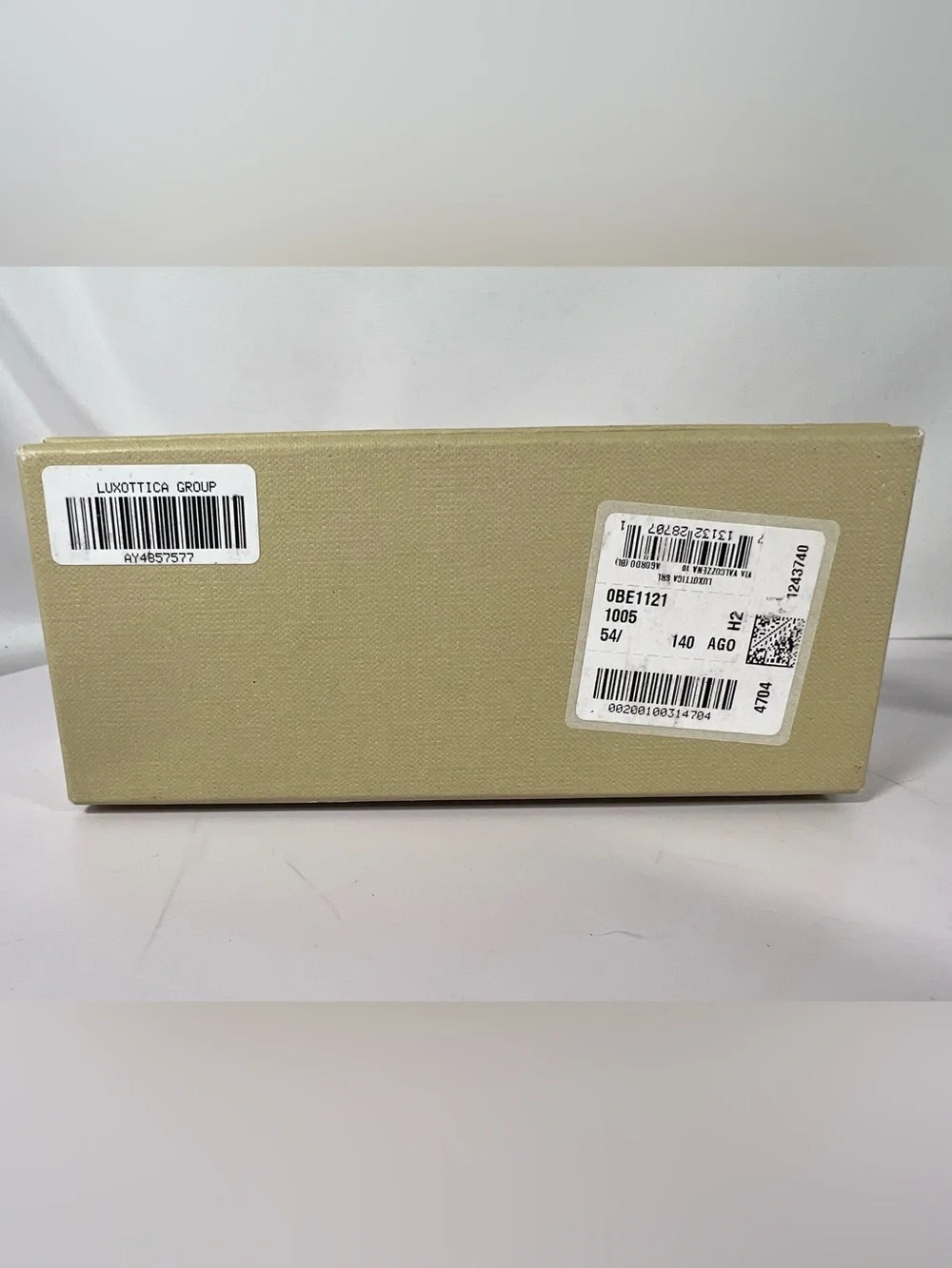 5100: Burberry Vintage Nova Check Rectangular Sunglasses with Box & Case